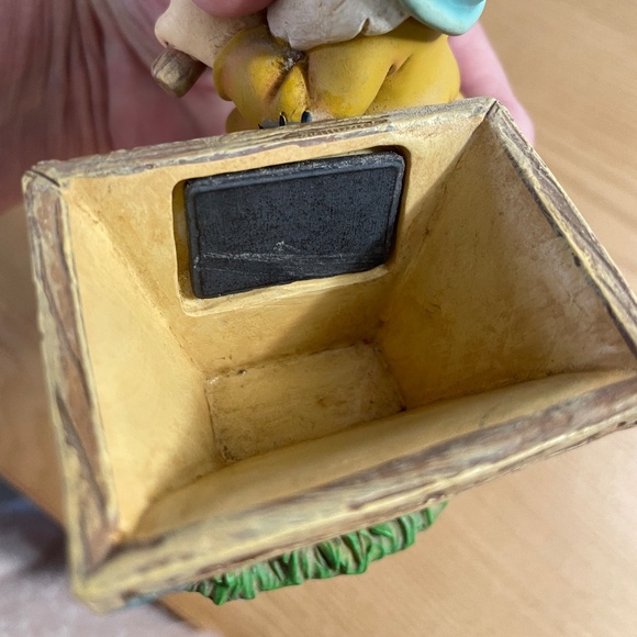 Snow White & the 7 Dwarfs Desk Set Bashful Paperclip Holder Disney Retired 1999 - Picture 6 of 12